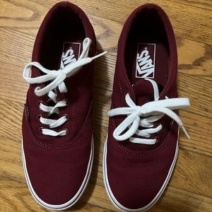 Vans Simple low top lace up profile
